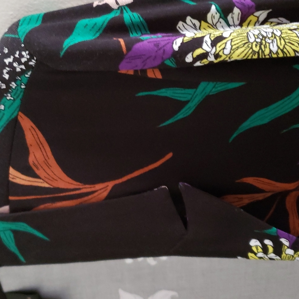 Floral Jacket - Picture 3 of 6